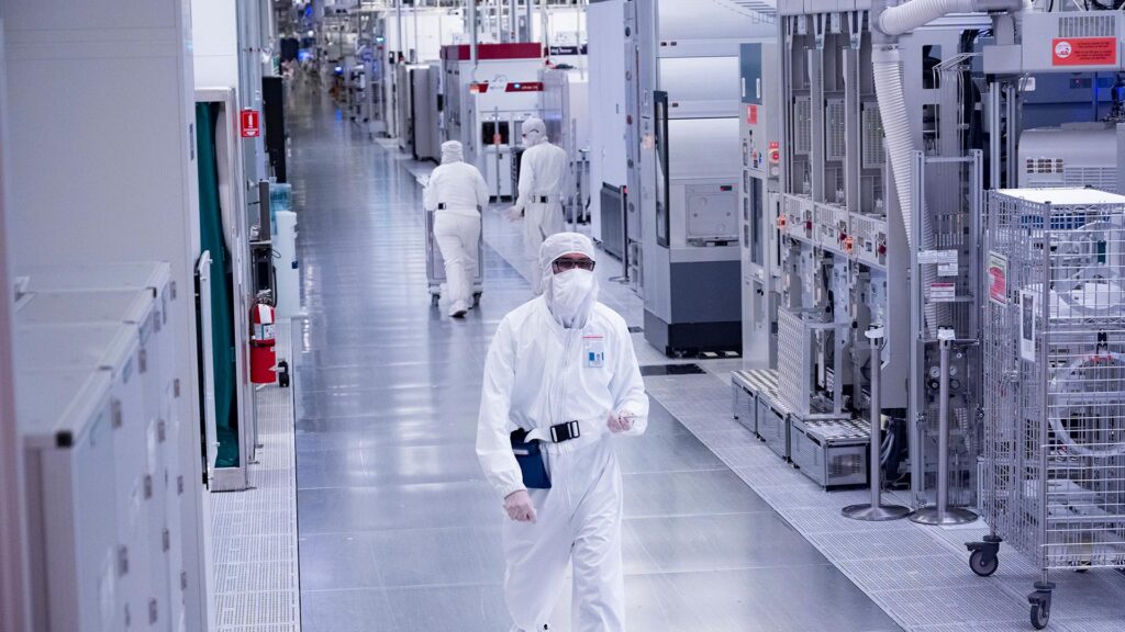 Illustration des centre de production de processeur chez Intel